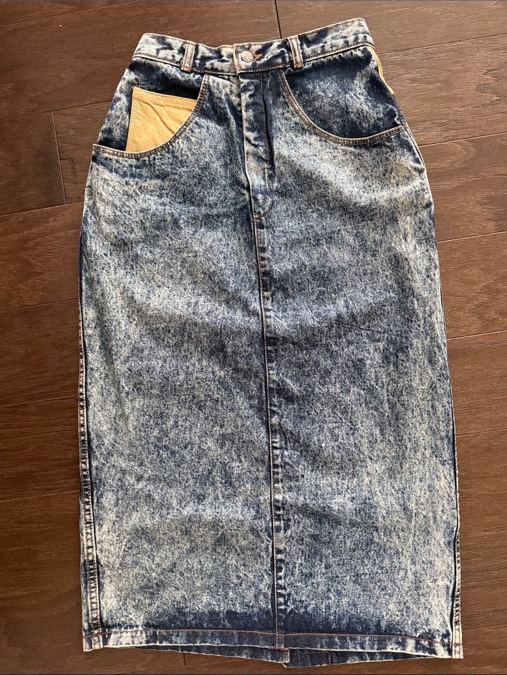 BB Dakota Vintage Acid Wash Denim Pencil Skirt w Tan Leather Pocket Accent